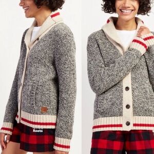 ROOTS Cozy Gray and Cream Cardigan with Red Accents
